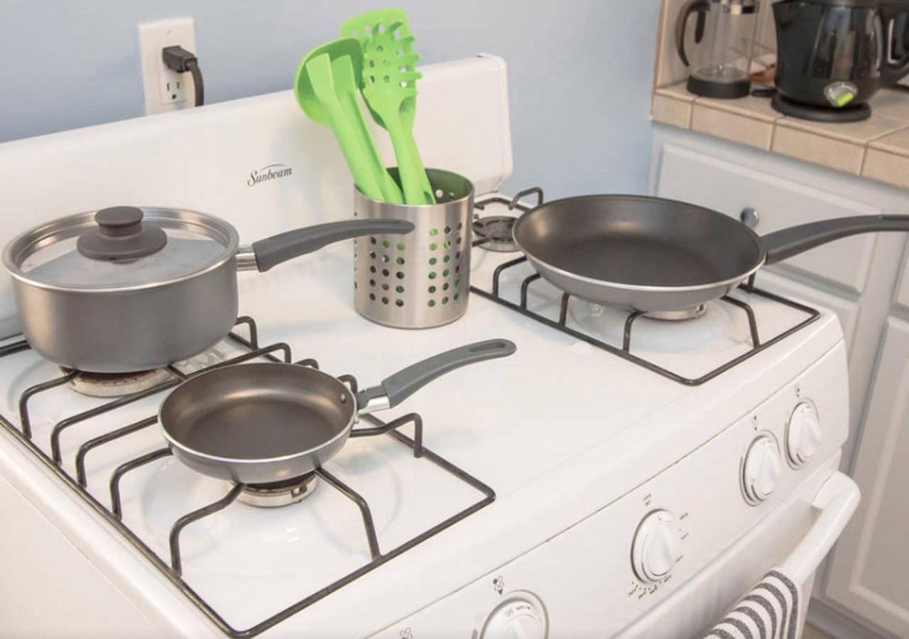 The Burbank Sanctuary - Be Pampered - Full Kitchen Apartment Ngoại thất bức ảnh