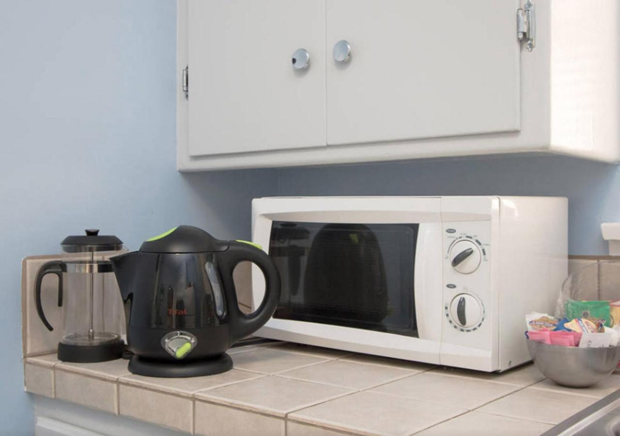 The Burbank Sanctuary - Be Pampered - Full Kitchen Apartment Ngoại thất bức ảnh